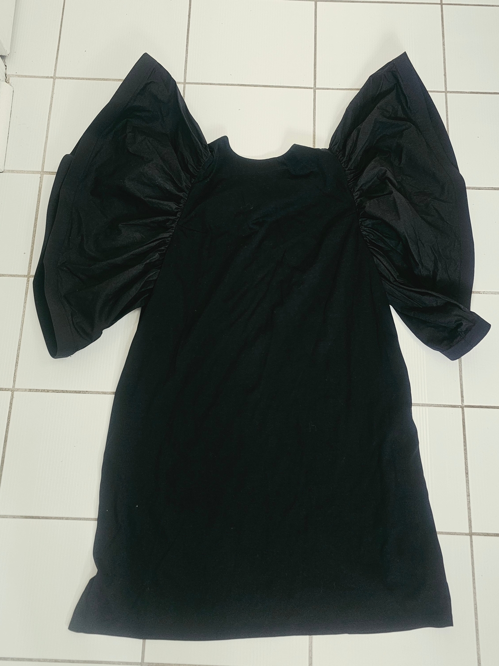 Uchuu Montreal Black Puff Sleeve Women's Dress, Size One Size